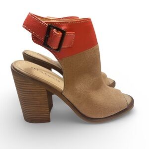 Anthropologie Kelsi Dagger Brooklyn Tan Suede Block Heels Open Toe Sandal Sz 8.5